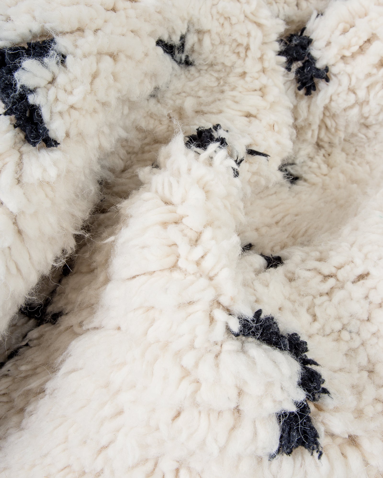 Modern designer handcrafted Berber rug from morocco Beniourain with beautiful colors and patterns